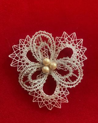 Paličkovaná brož #paličkování #palickovani #brož #háčkování #hackovani #macrame #macramé